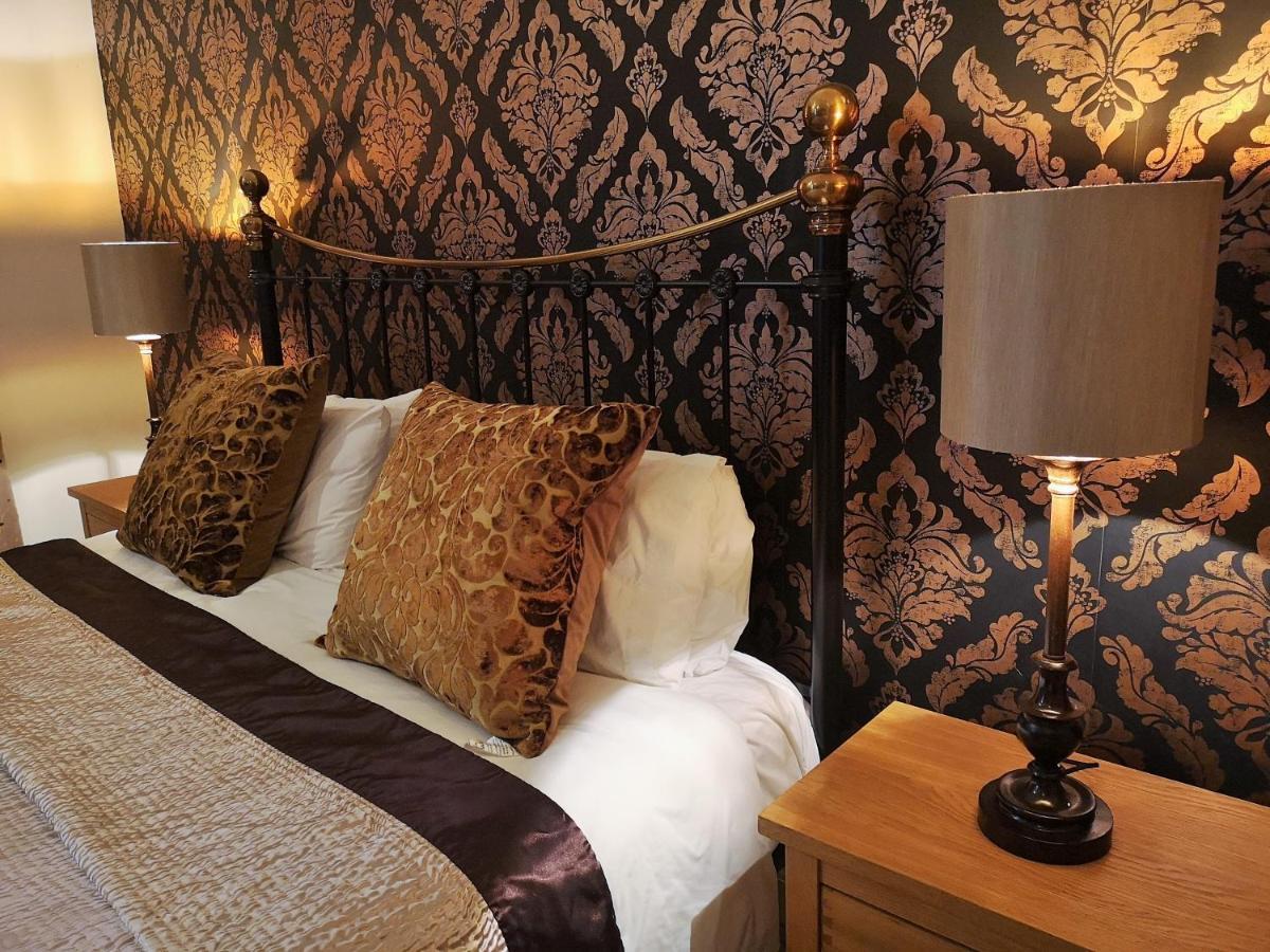 Glangwili Mansion - Luxury 5 Star Bed & Breakfast Кармартен Экстерьер фото
